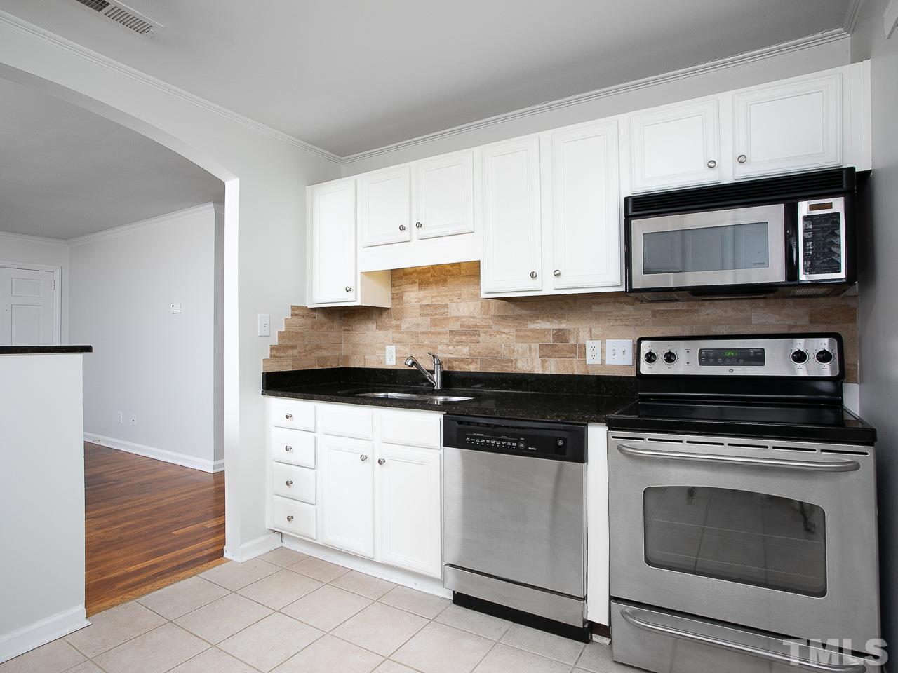 2212 Brewer Street Raleigh, NC 27608 - Photo 9 of 27