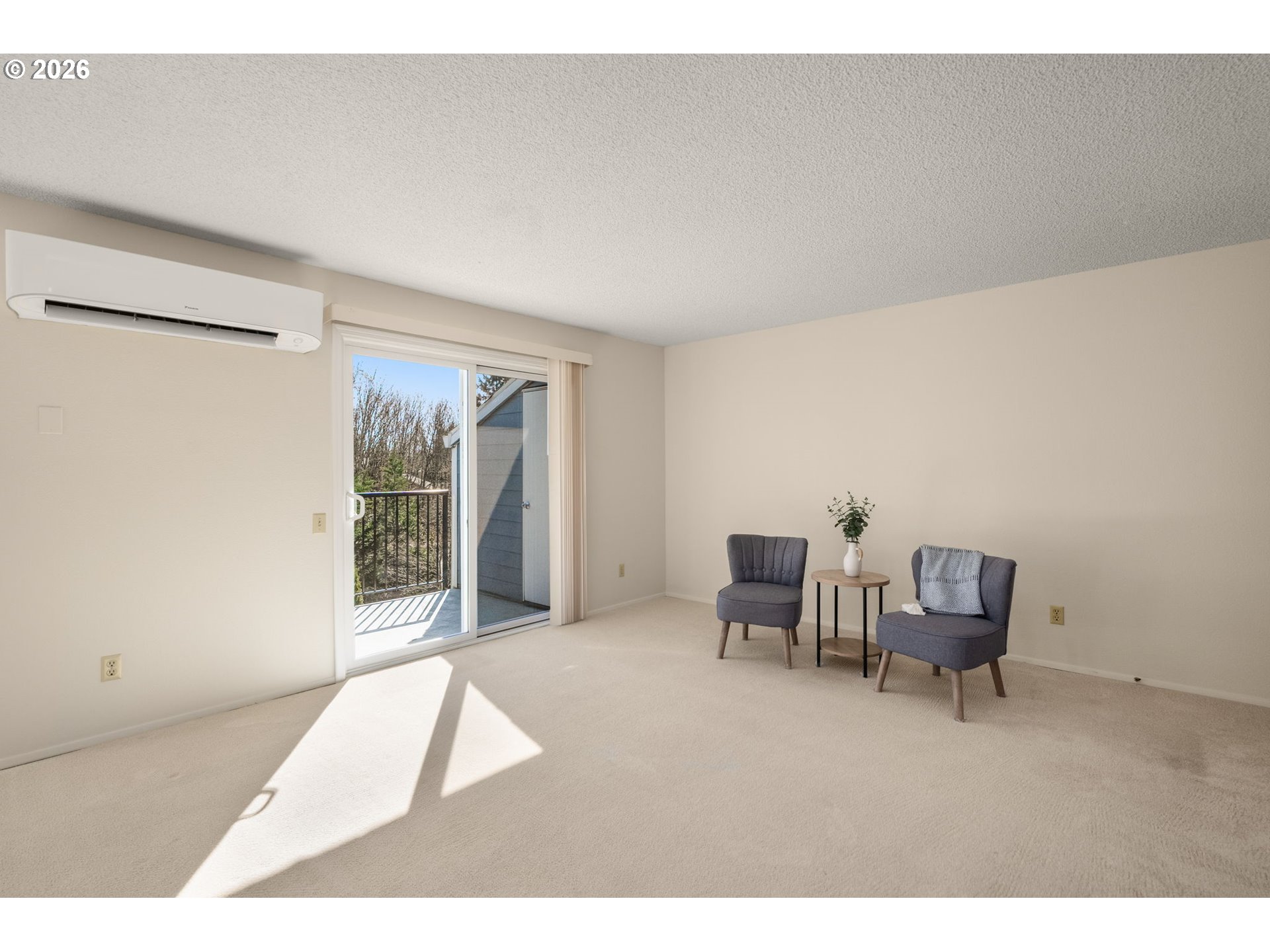 10820 Southwest Meadowbrook Drive, Unit 62 Portland, OR 97224 - Photo 6 of 46 Living Room