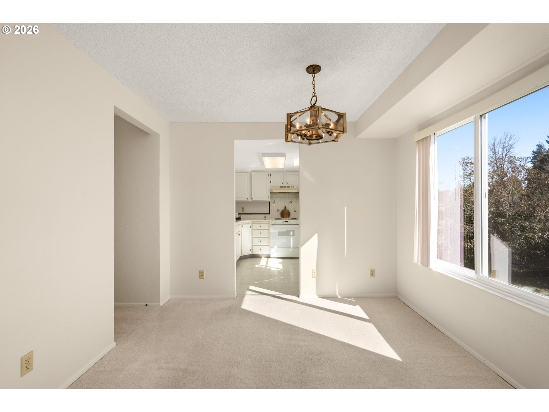10820 Southwest Meadowbrook Drive, Unit 62 Portland, OR 97224 - Photo 8 of 46 Dining Room