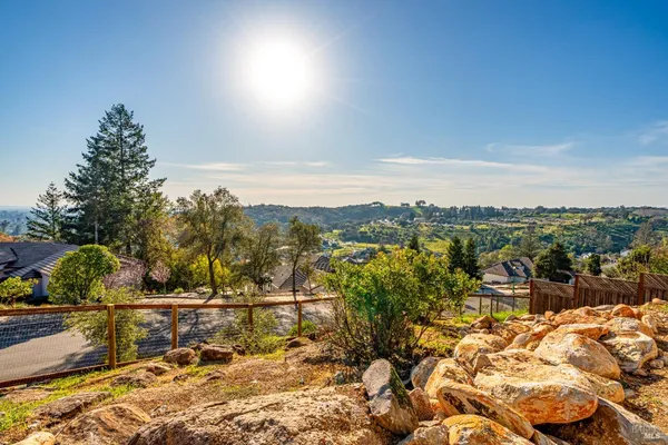 $1,800,000 | 3608 Orbetello Court, Santa Rosa, CA 95404