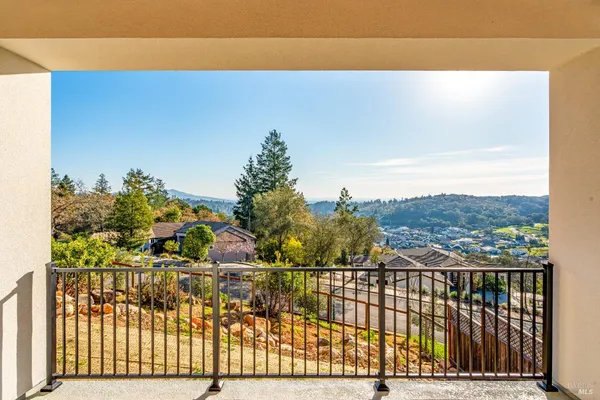$1,800,000 | 3608 Orbetello Court, Santa Rosa, CA 95404