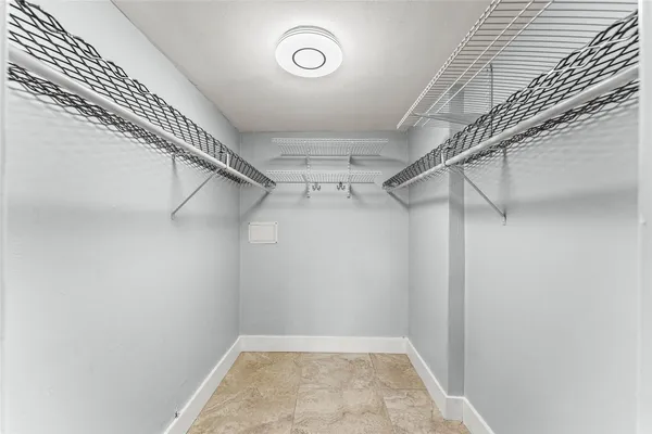 $1,950 | 4502 North Federal Highway, Unit 123C, Lighthouse Point, FL 33064