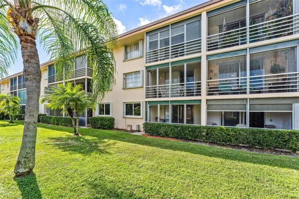 $1,950 | 4502 North Federal Highway, Unit 123C, Lighthouse Point, FL 33064