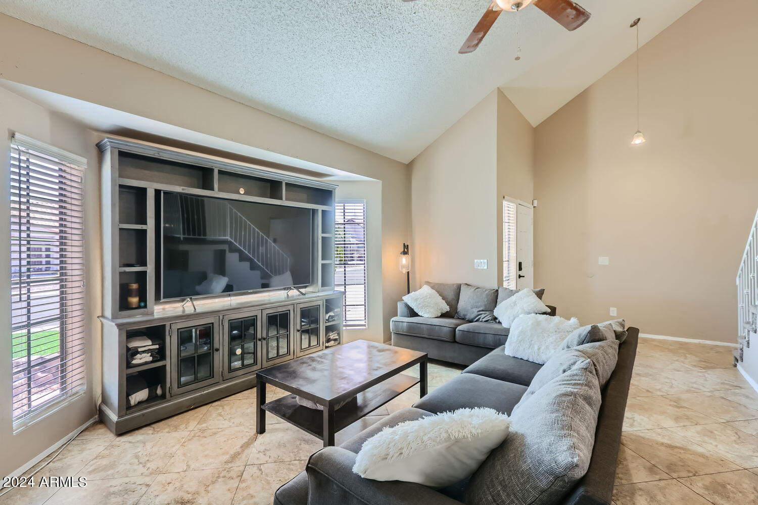 6208 West Grandview Road Glendale, AZ 85306 - Photo 5 of 31 6208 W GRANDVIEW RD - Web Quality - 005