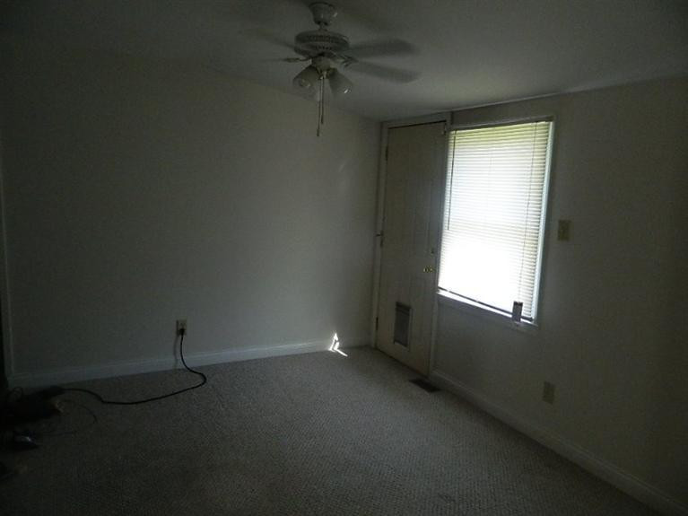 1229 Central Row Road Elsmere, KY 41018 - Photo 6 of 14 Gallery Image 6