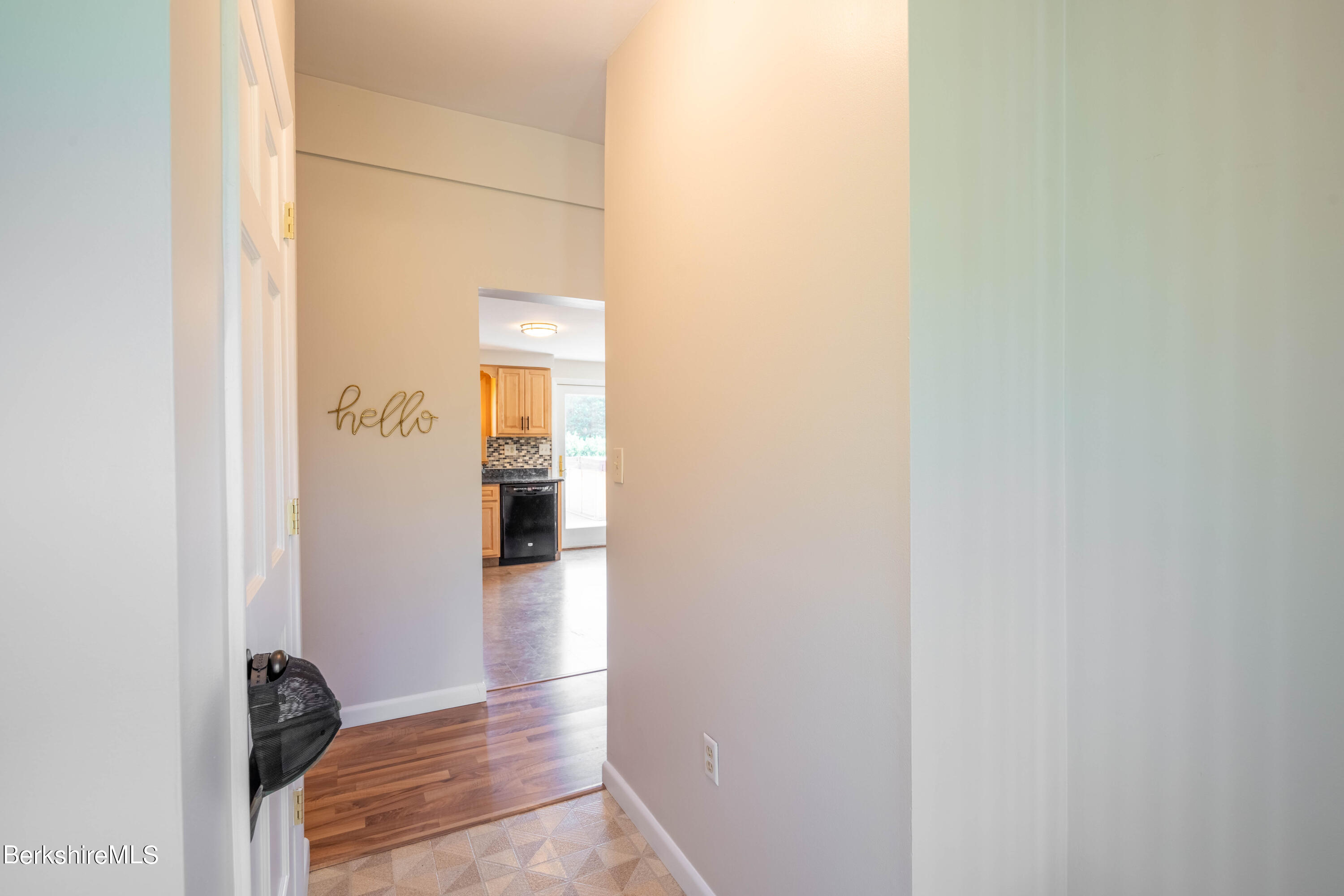 612 Notch Road Cheshire, MA 01225 - Photo 2 of 45 ENTRY