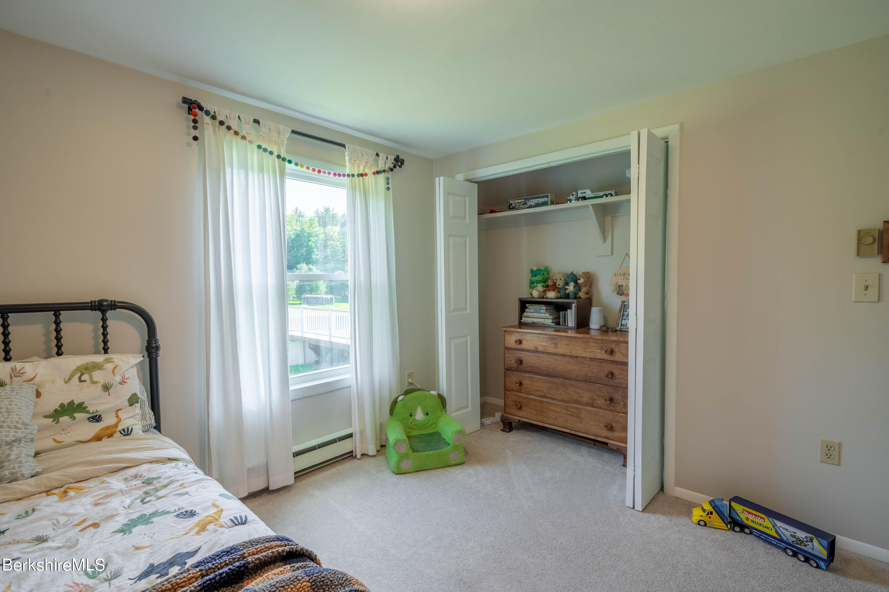 612 Notch Road Cheshire, MA 01225 - Photo 25 of 45 BEDROOM 2