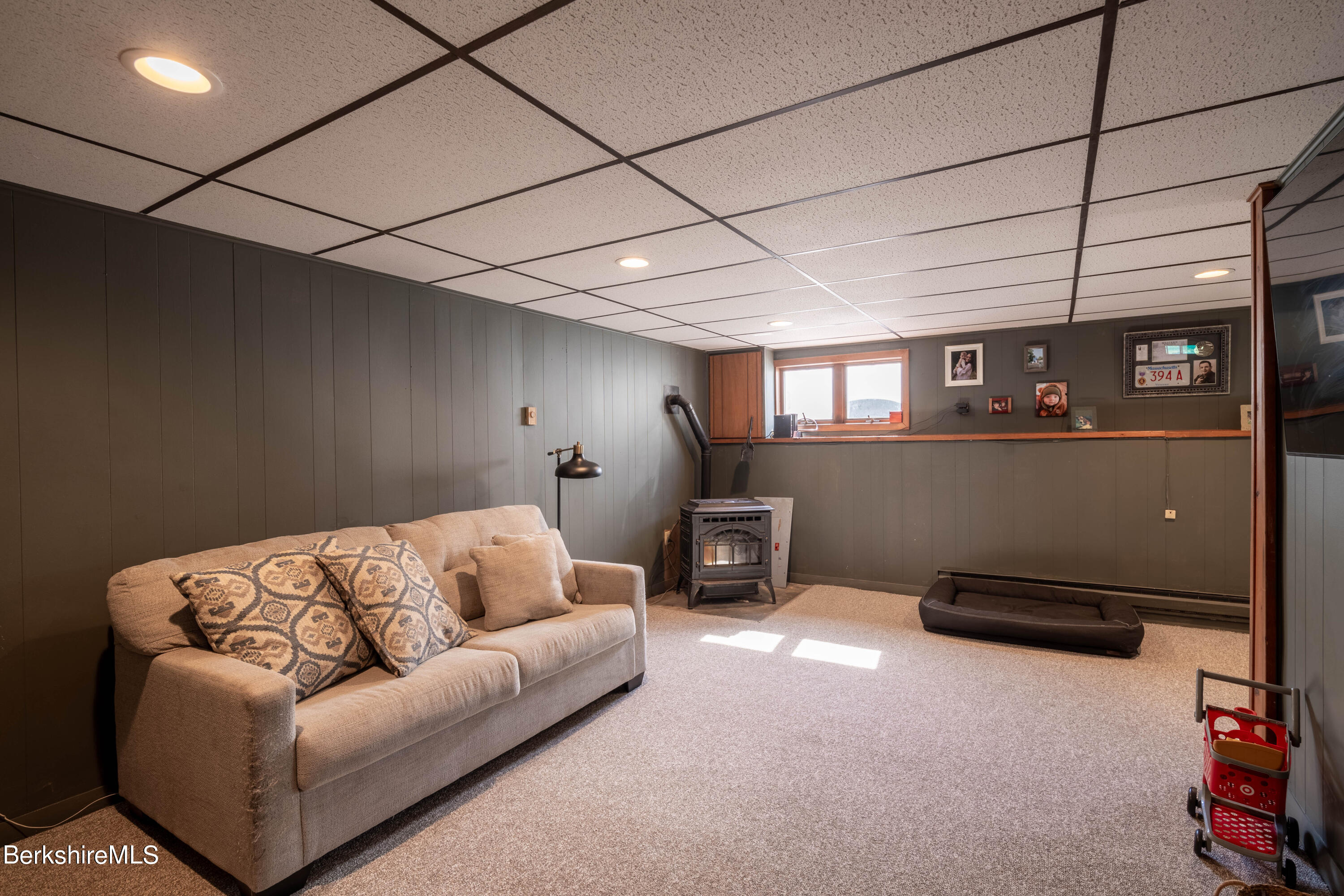 612 Notch Road Cheshire, MA 01225 - Photo 30 of 45 FAMILY ROOM