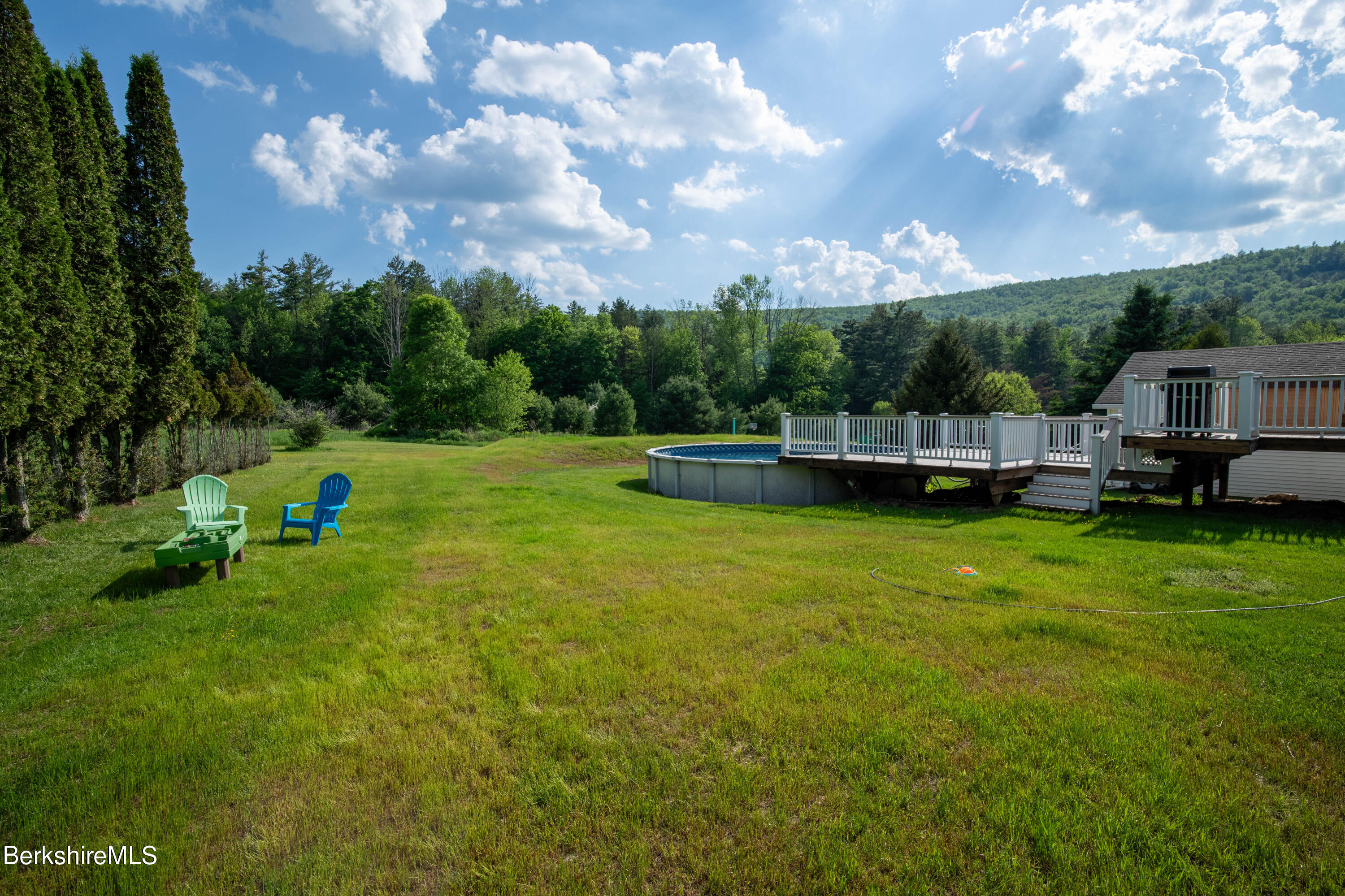 612 Notch Road Cheshire, MA 01225 - Photo 38 of 45 SIDE YARD
