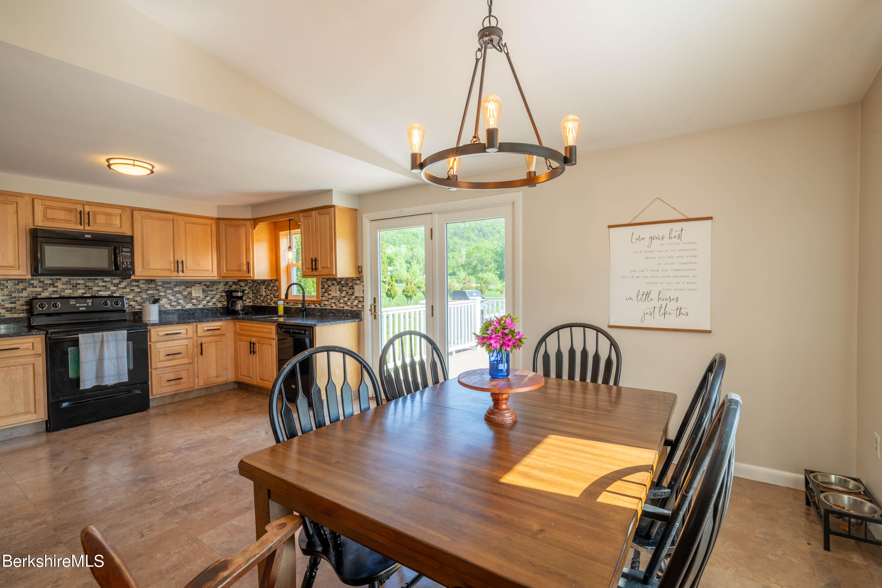 612 Notch Road Cheshire, MA 01225 - Photo 9 of 45 KITCHEN/DINING ROOM