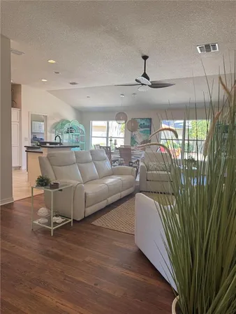 $519,000 | 1883 Loadstar Avenue, The Villages, FL 32162