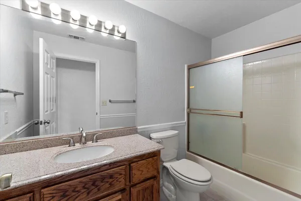 $449,000 | 2752 Summerbreeze Place, Redding, CA 96001