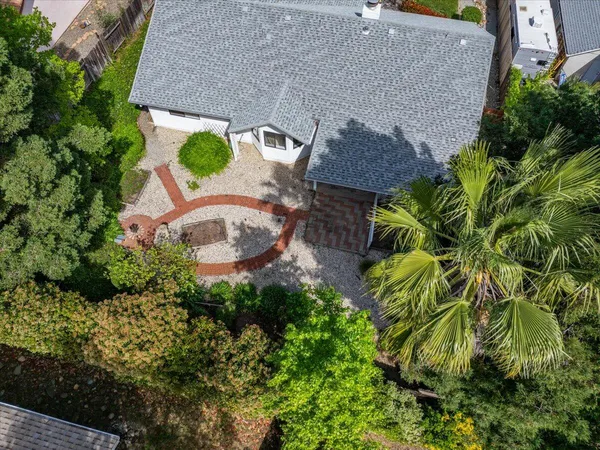 $449,000 | 2752 Summerbreeze Place, Redding, CA 96001