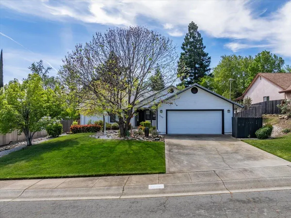 $449,000 | 2752 Summerbreeze Place, Redding, CA 96001