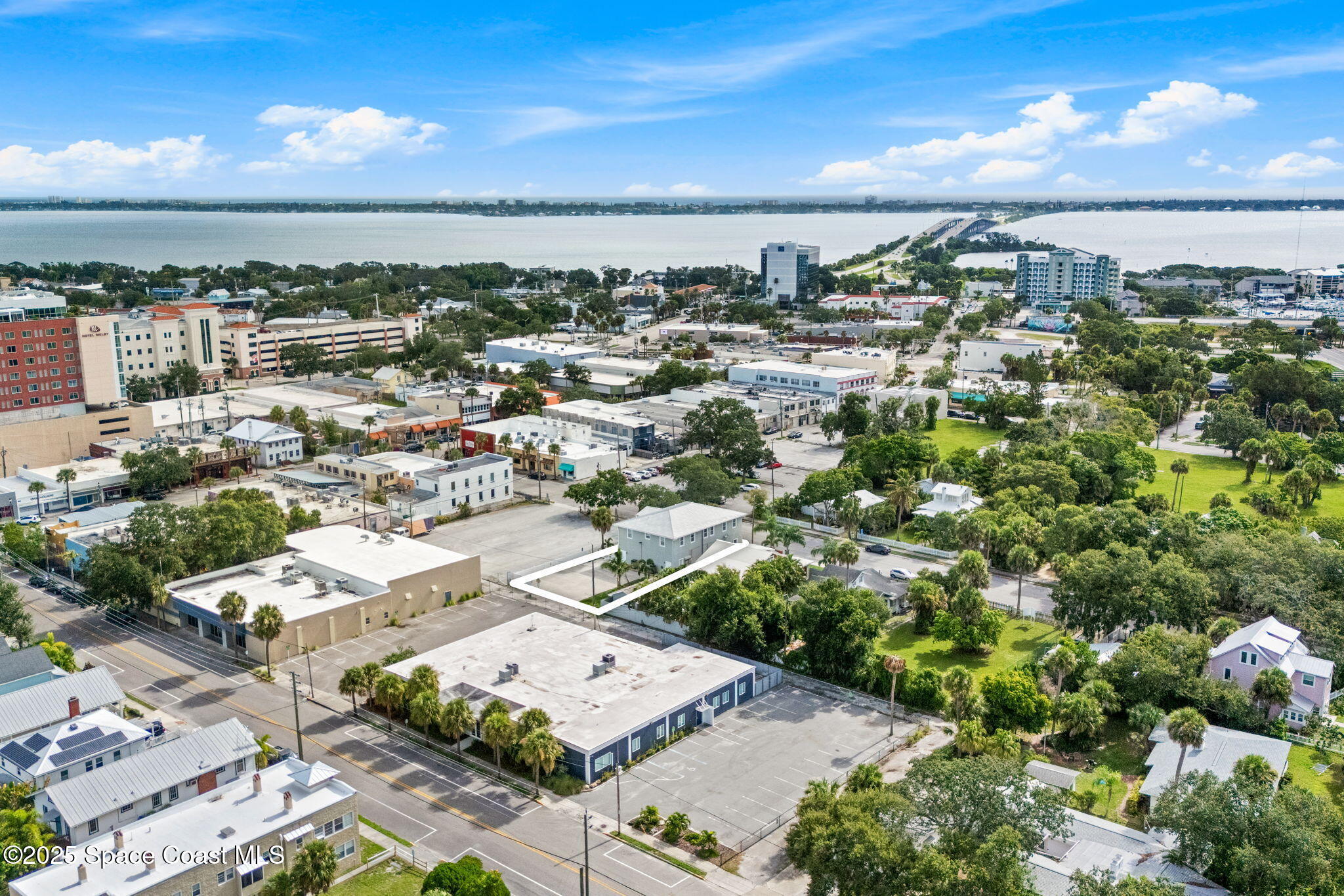 2012 Vernon Place Melbourne, FL 32901 - Photo 4 of 68 mls-DJI_20250809100546_0207_D-Edit