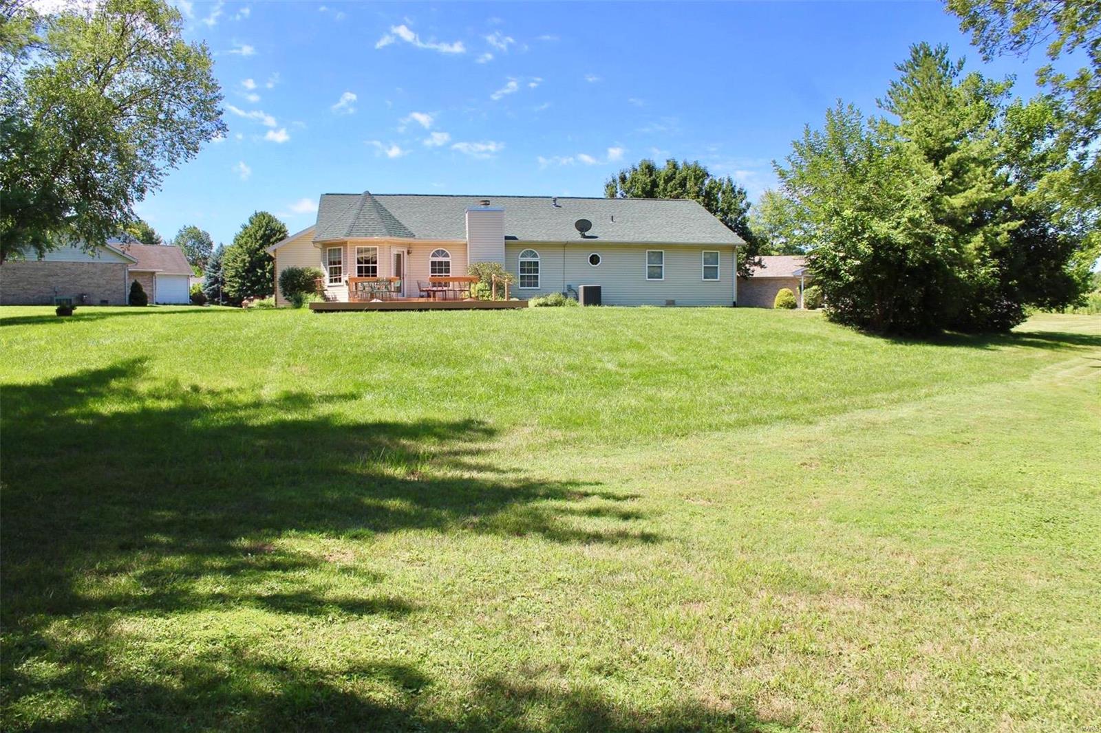 232 Wheat Ridge Lane Millstadt, IL 62260 - Photo 10 of 35 Gallery Image 10