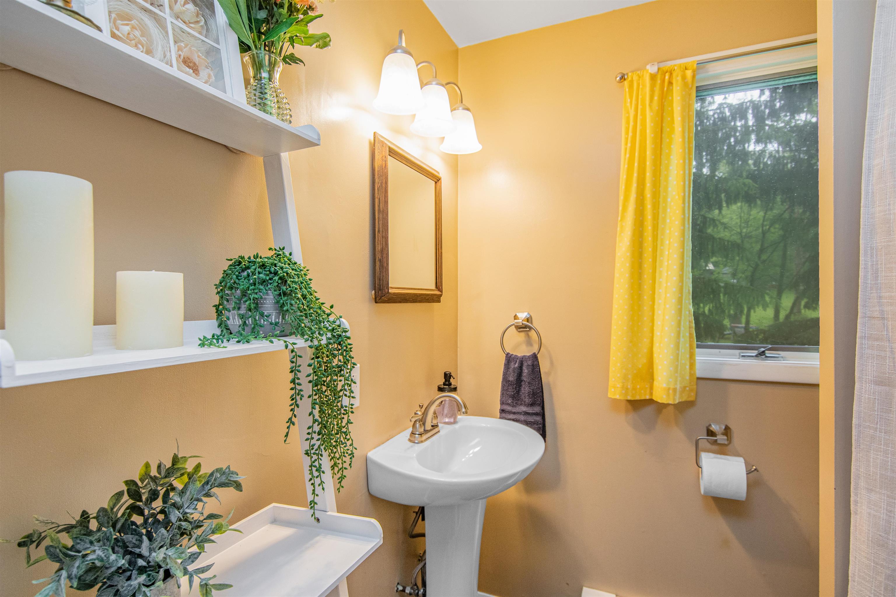 330 Richmond Road Hinesburg, VT 05461 - Photo 21 of 40 Gallery Image 21