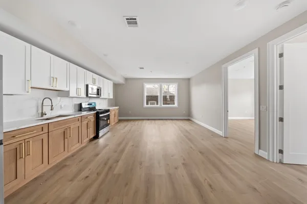 $2,700 | 17 Wickham Street, Unit 203, Passaic, NJ 07055