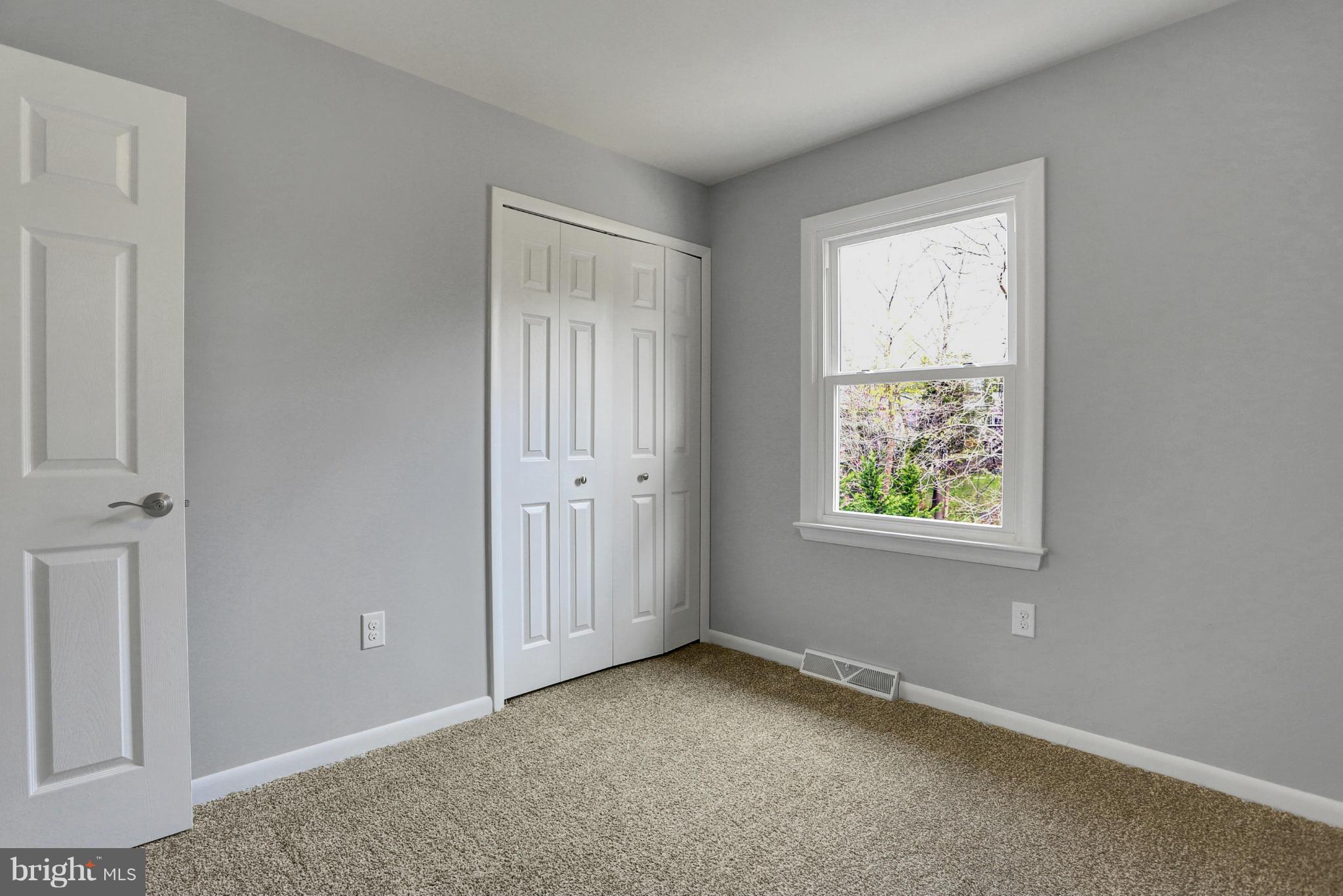 42 Stanford Road Hagerstown, MD 21742 - Photo 22 of 29 Bath (Master)