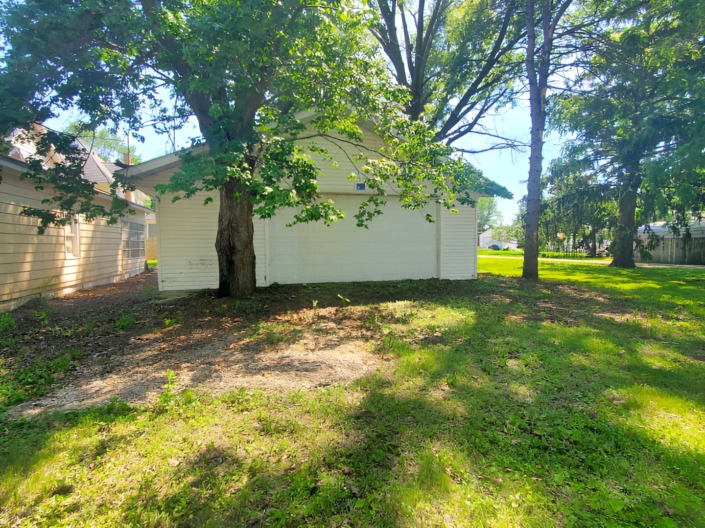 802 Locust Street Prophetstown, IL 61277 - Photo 5 of 13