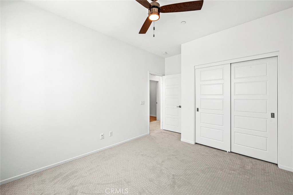 9560 Hammock Place Rancho Cucamonga, CA 91730 - Photo 21 of 48 an empty room with windows