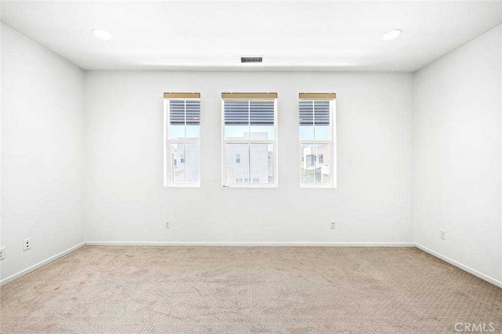9560 Hammock Place Rancho Cucamonga, CA 91730 - Photo 26 of 48 a view of an empty room