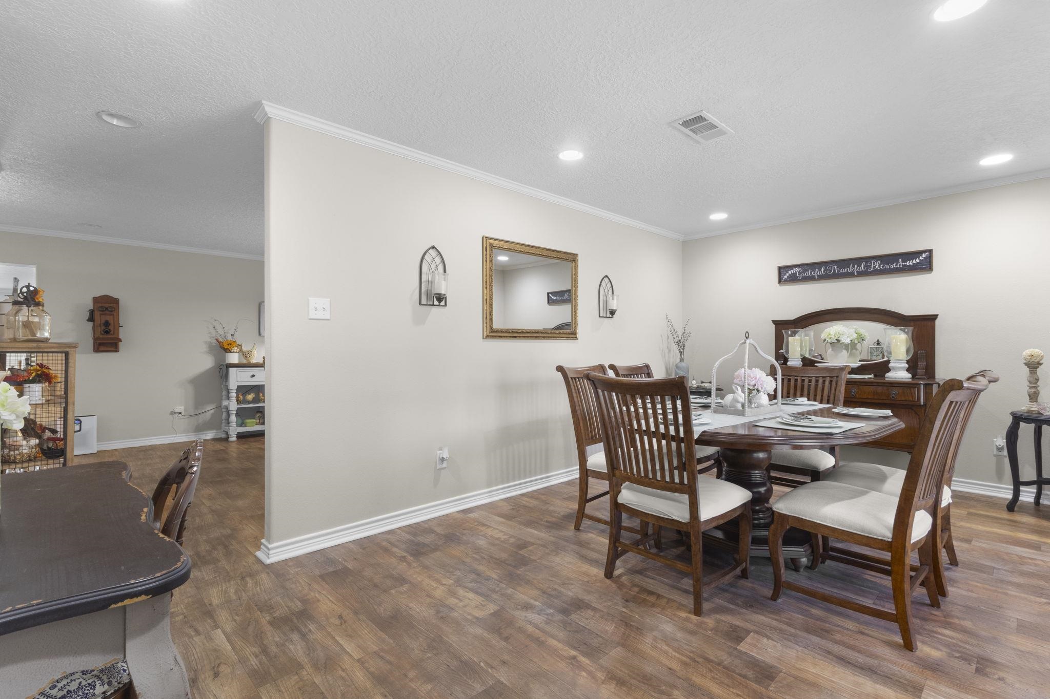 805 Gentry Road Silsbee, TX 77656 - Photo 10 of 34