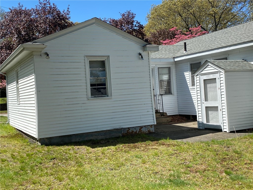 76 Rangeley Road Cranston, RI 02920 - Photo 44 of 49