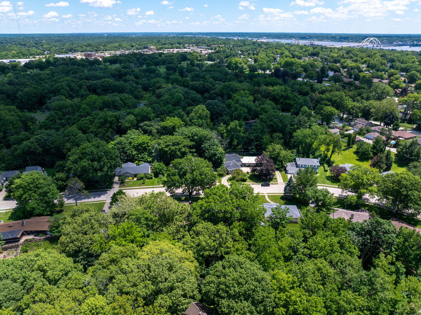 2140 Fairhaven Road Davenport, IA 52803 - Photo 45 of 56 Gallery Image 45
