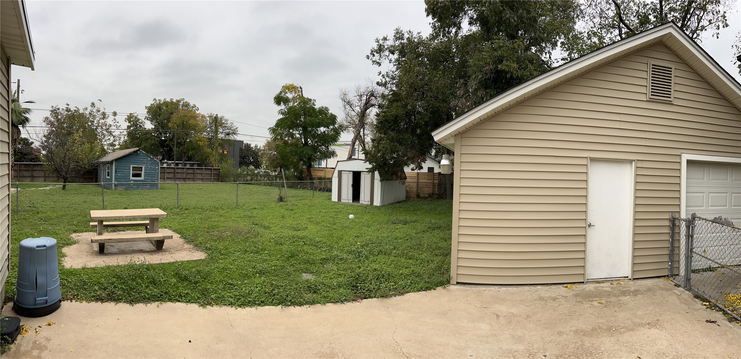 941 East 52nd Street Austin, TX 78751 - Photo 6 of 26 a view of a house with backyard