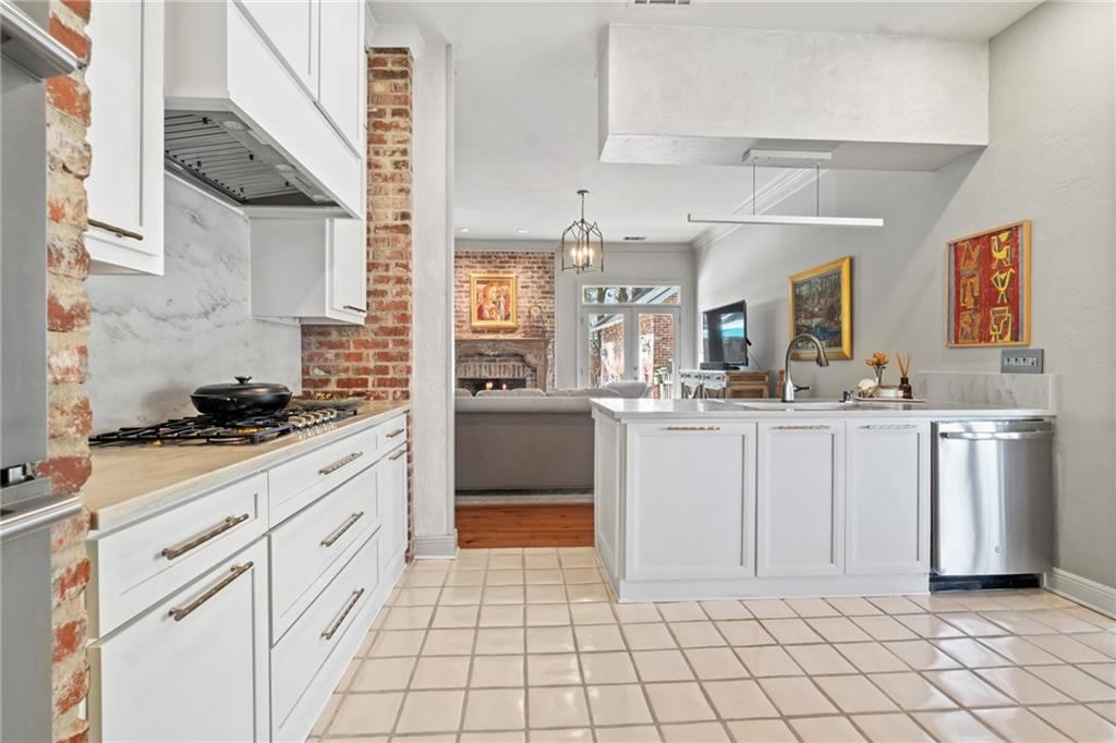 203 Branch Lane Mandeville, LA 70448 - Photo 7 of 38