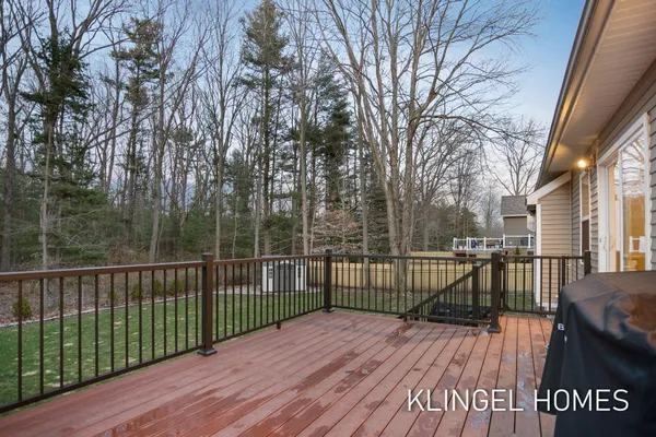 $689,000 | 16831 Watersedge Drive, Grand Haven, MI 49417
