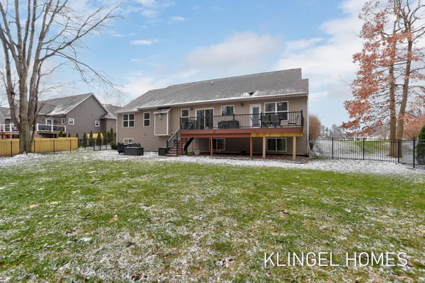 $689,000 | 16831 Watersedge Drive, Grand Haven, MI 49417