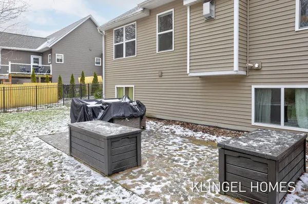 $689,000 | 16831 Watersedge Drive, Grand Haven, MI 49417