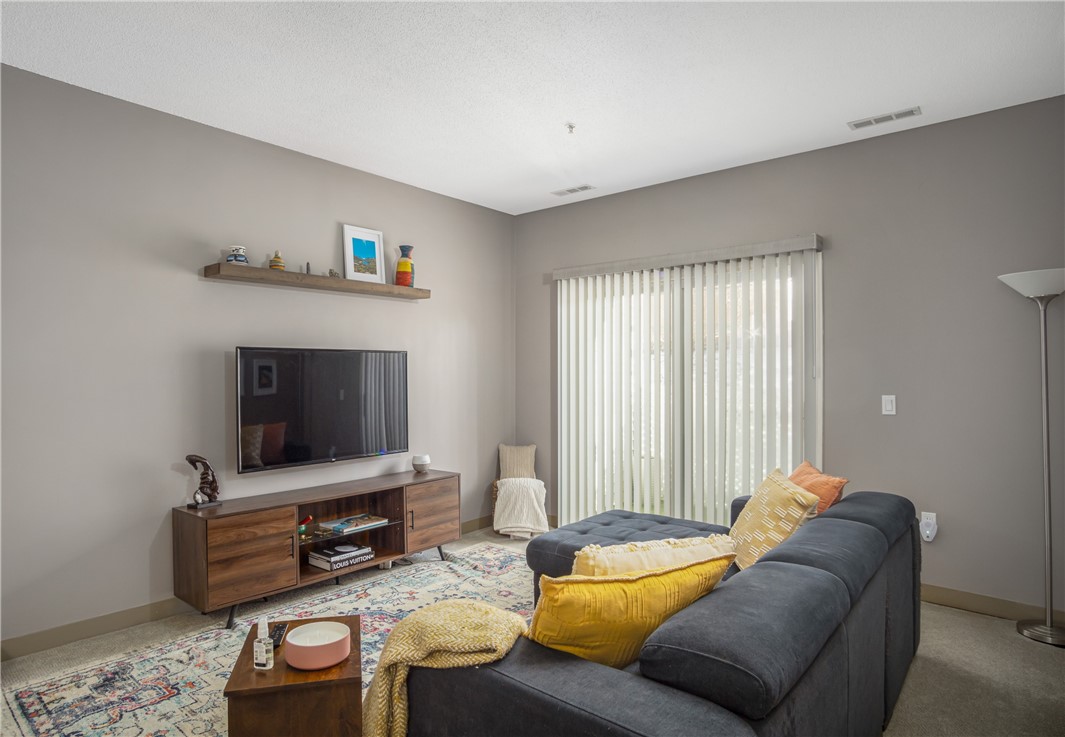 86 Mill Street, Unit 103 Woonsocket, RI 02895 - Photo 6 of 20 Gallery Image 6