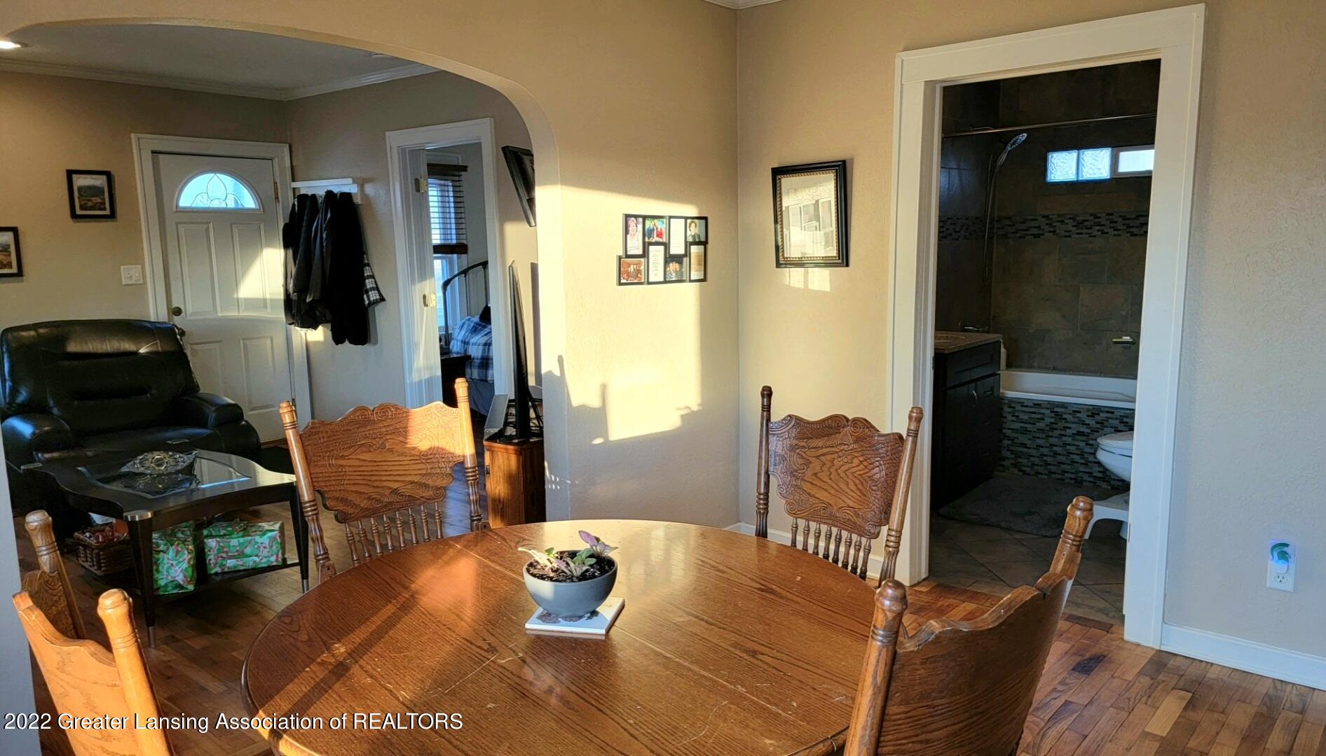 6135 Holt Road Holt, MI 48842 - Photo 29 of 64 Screenshot_20221122-224819_Gallery