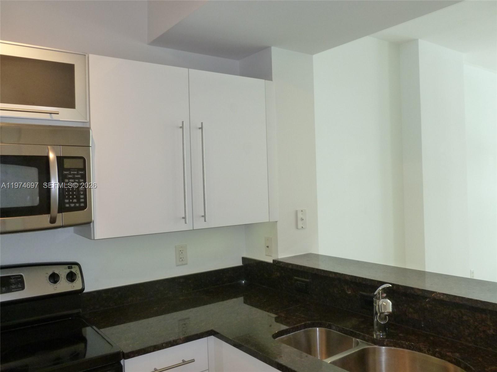 7350 Southwest 89th Street, Unit 807S Miami, FL 33156 - Photo 7 of 11