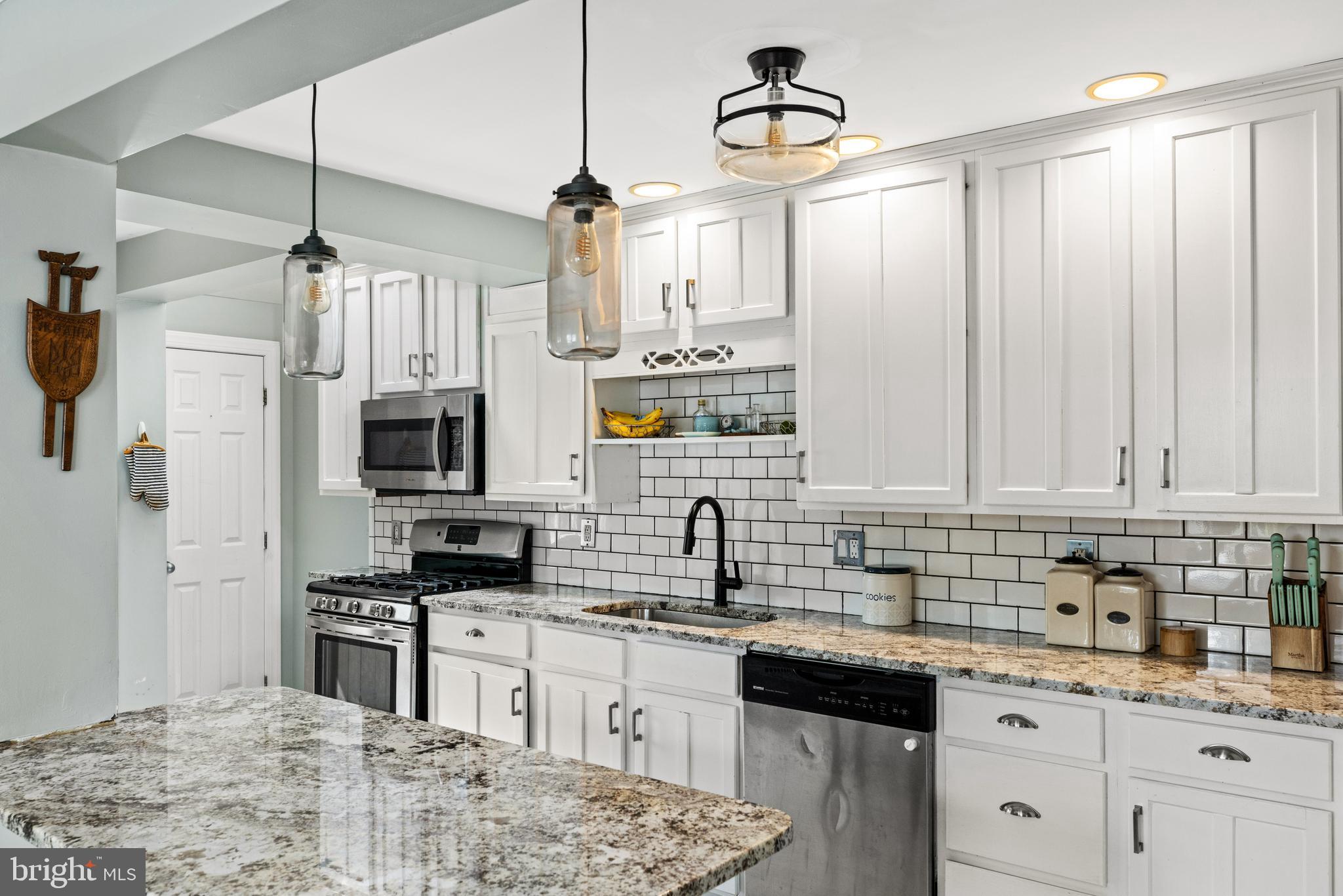 219 Valley View Road Media, PA 19063 - Photo 7 of 27