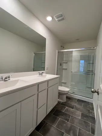 $2,950 | 217 Goldenrod Drive, Elgin, IL 60124