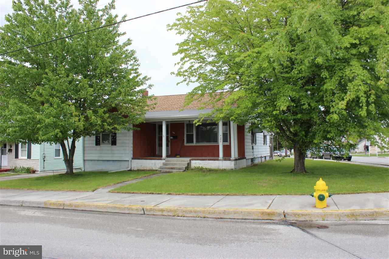 498 South High Street Hanover, PA 17331 - Photo 1 of 11 Gallery Image 1