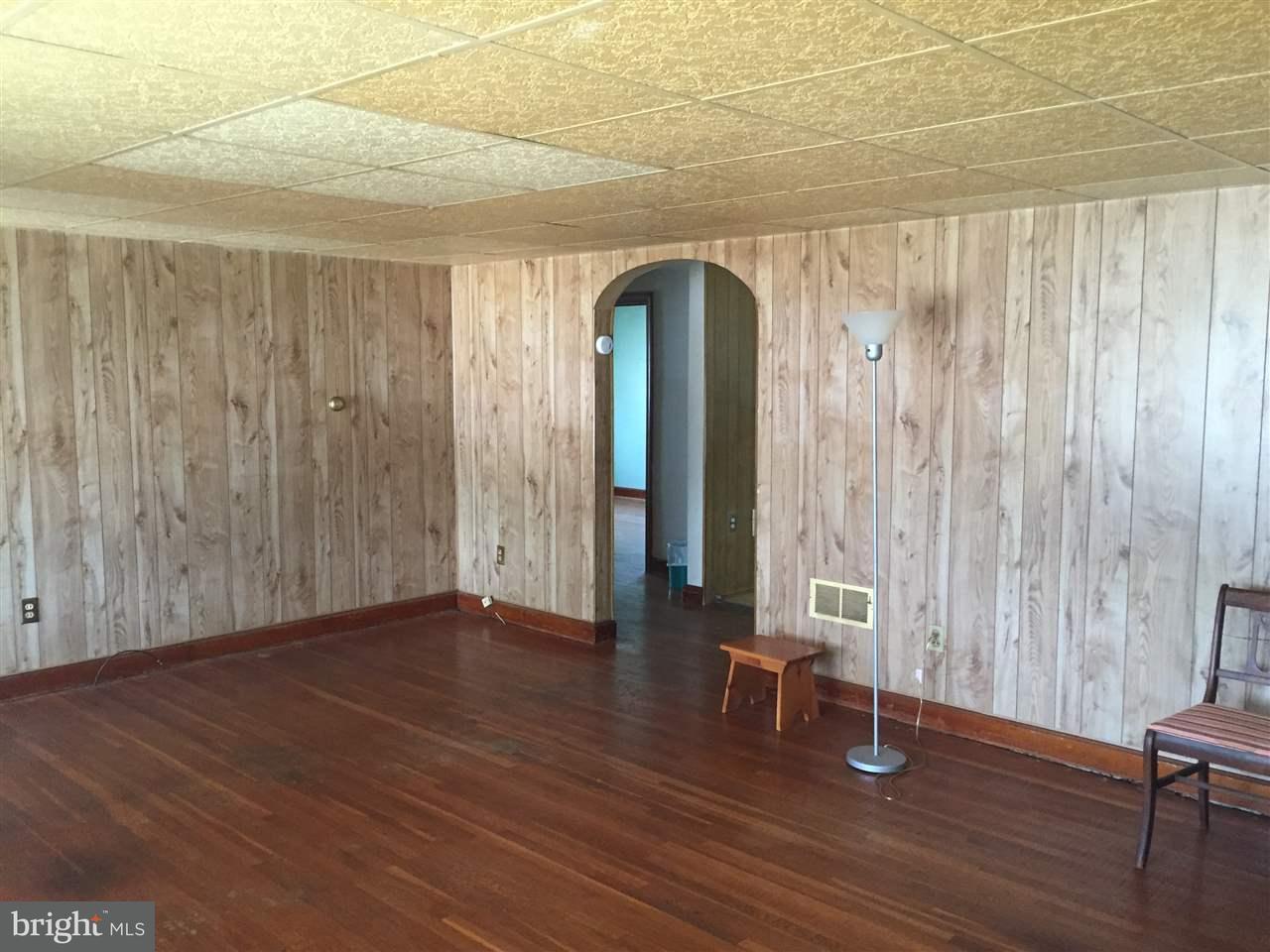 498 South High Street Hanover, PA 17331 - Photo 3 of 11 Gallery Image 3
