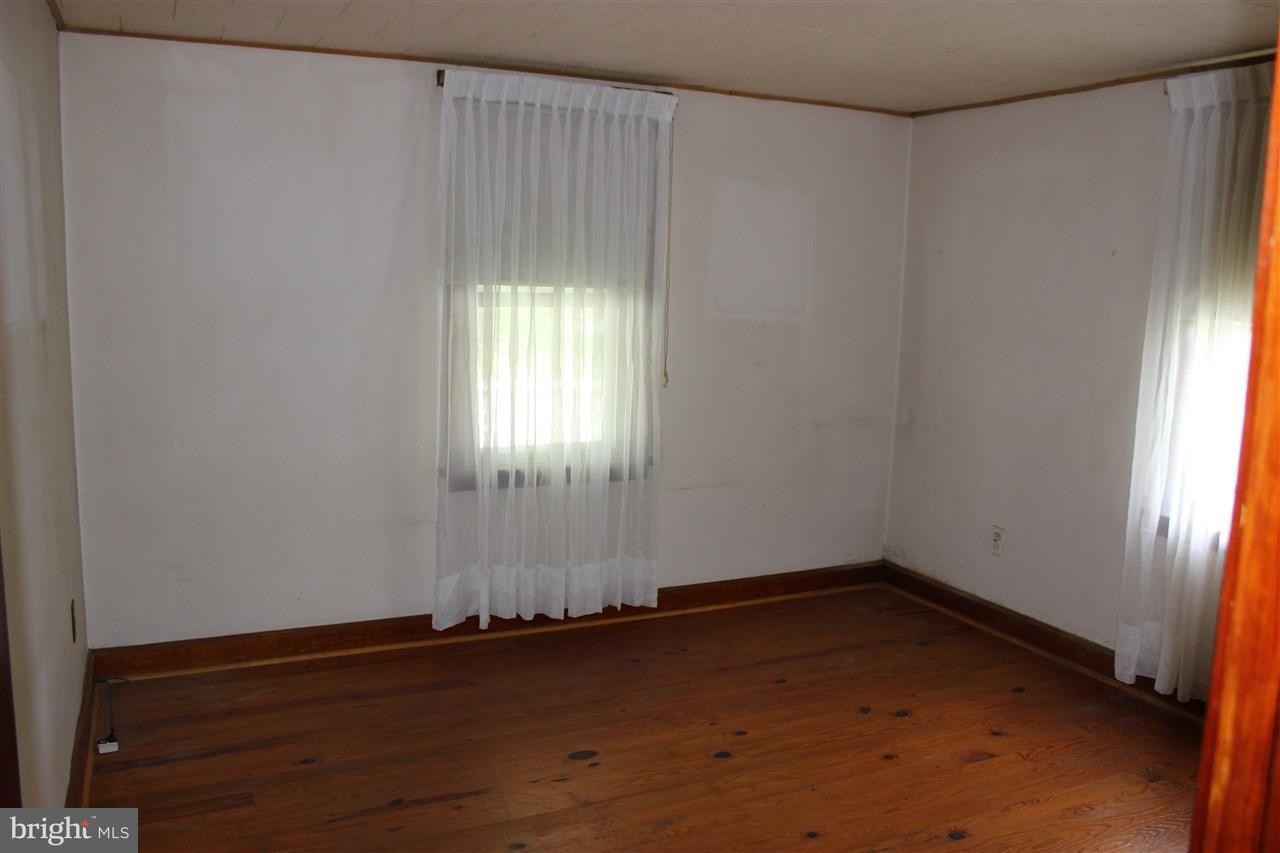 498 South High Street Hanover, PA 17331 - Photo 7 of 11 Gallery Image 7