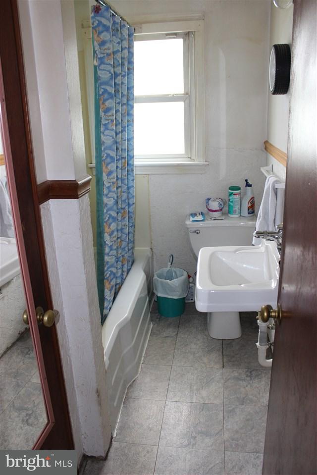 498 South High Street Hanover, PA 17331 - Photo 9 of 11 Gallery Image 9