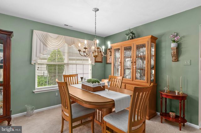 $410,000 | 204 Dogwood Drive, Mount Laurel, NJ 08054