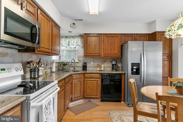 $410,000 | 204 Dogwood Drive, Mount Laurel, NJ 08054