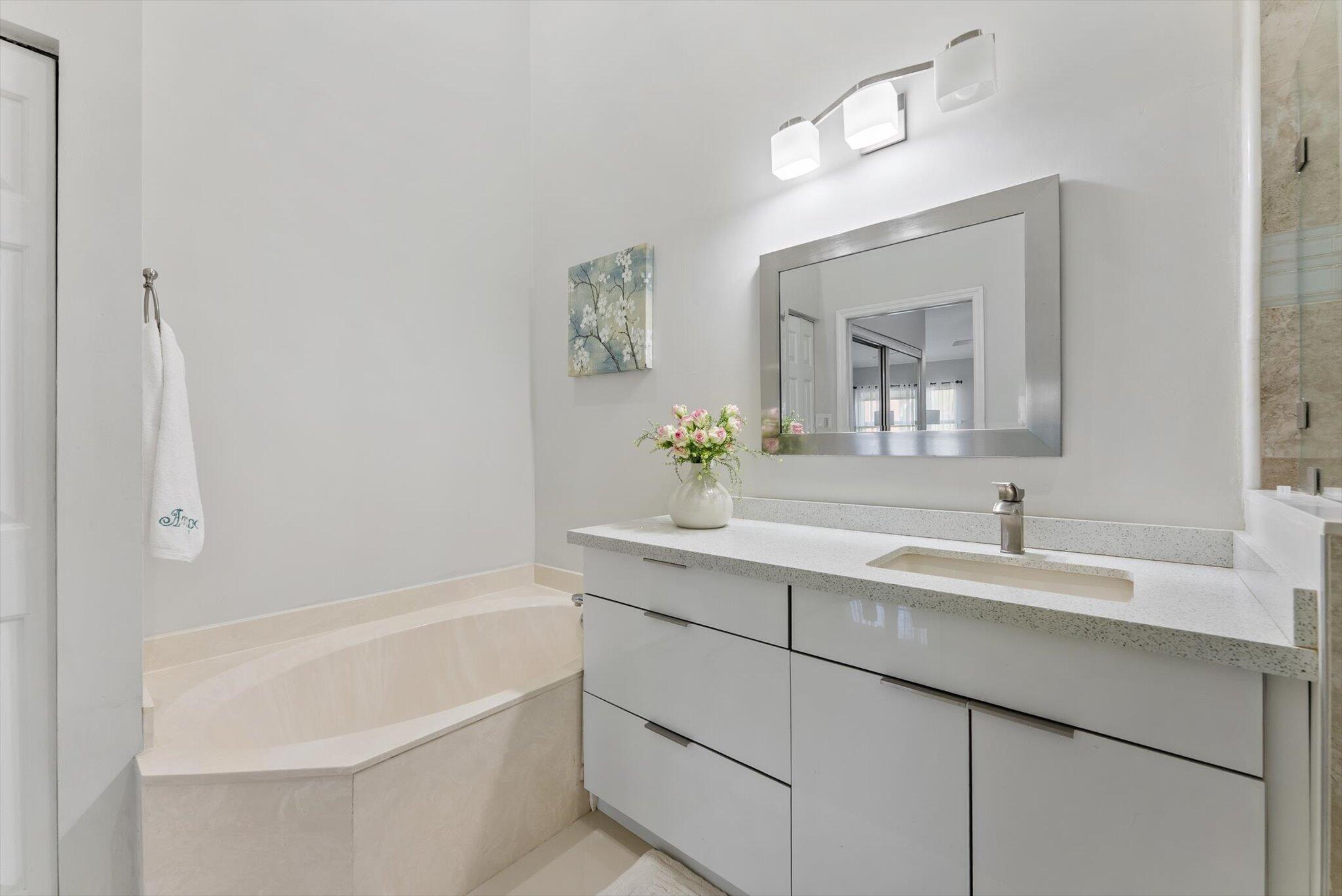 8237 Vía Di Veneto Boca Raton, FL 33496 - Photo 22 of 37 25-27
