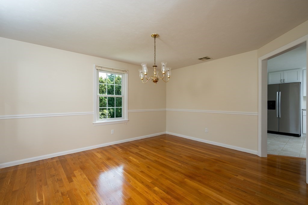 39 Oletree Road Pembroke, MA 02359 - Photo 8 of 37 Gallery Image 8