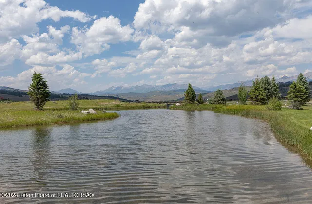 $3,125,000 | 14165 South U Highway, Bondurant, WY 82922