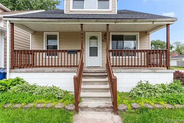 $1,700 | 1473 Empire Avenue, Lincoln Park, MI 48146