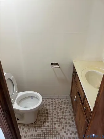 a bathroom with a sink and a toilet